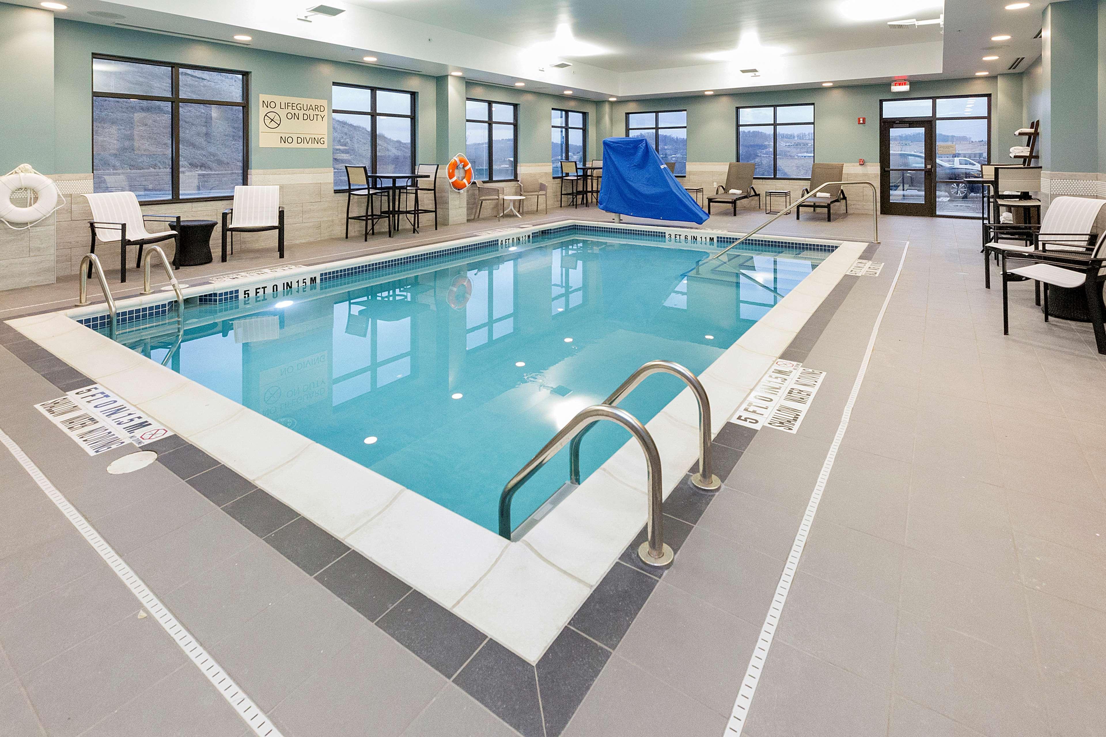 Hampton Inn & Suites Morgantown / University Town Centre Extérieur photo
