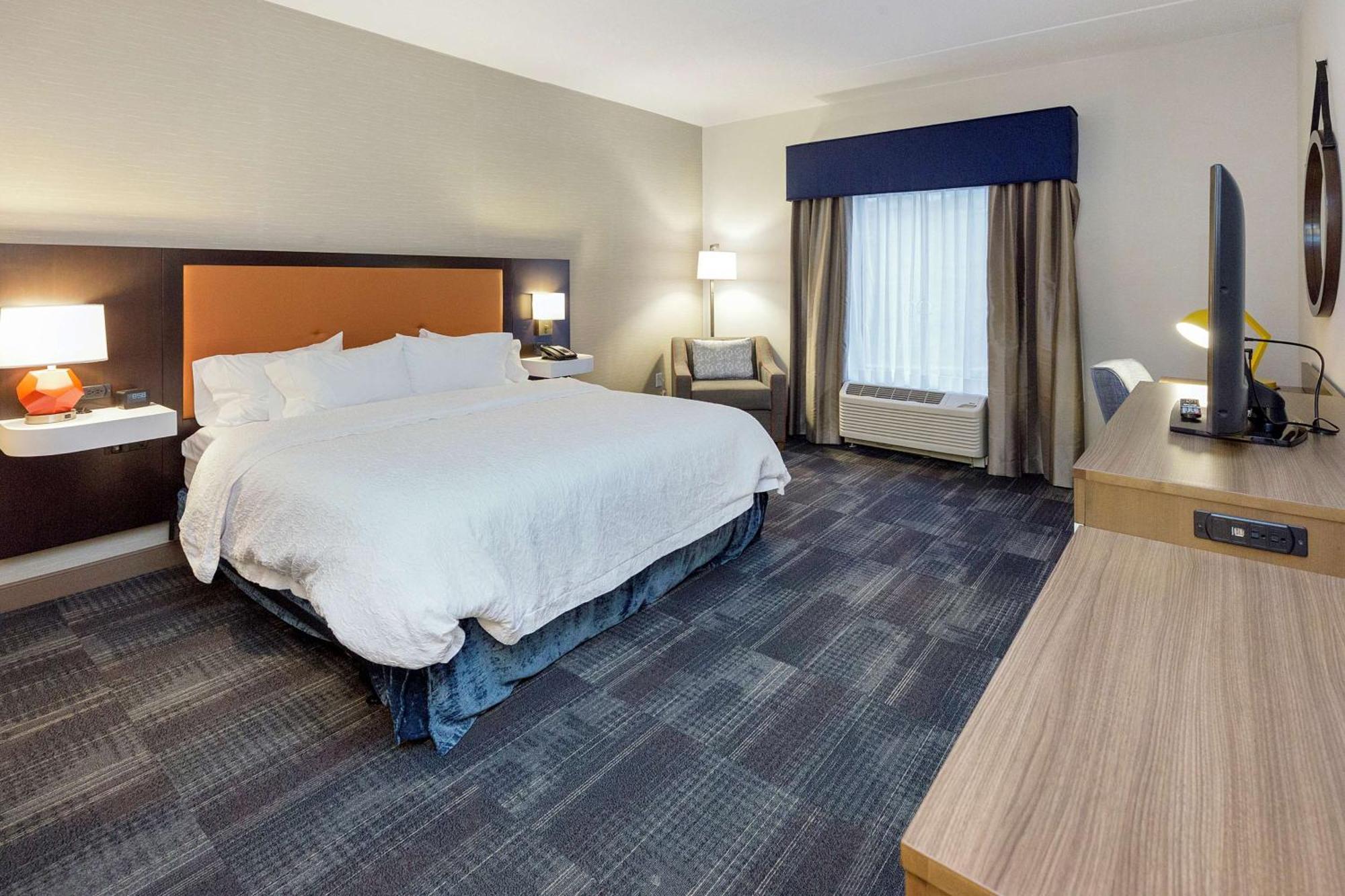 Hampton Inn & Suites Morgantown / University Town Centre Extérieur photo