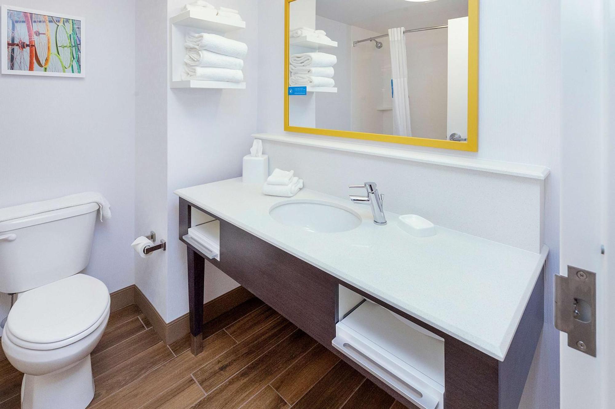 Hampton Inn & Suites Morgantown / University Town Centre Extérieur photo